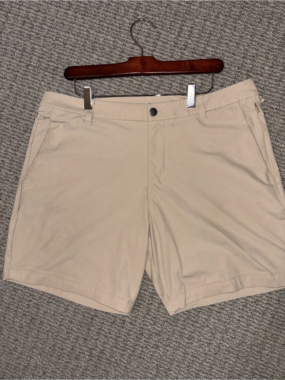 lululemon athletica Men's Commission Shorts - Light Beige Shorts - Waist 36